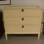 329 5253 CHEST OF DRAWERS